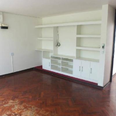 ALQUILER DE CASA DE 2 PISOS EN LOS SAUCES - SANTA VICTORIA